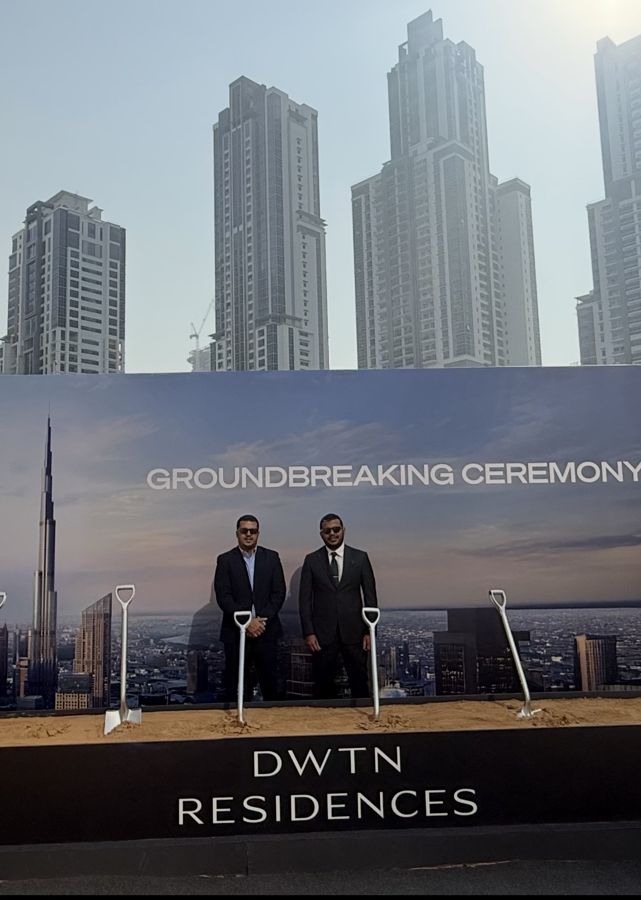 العضو المنتدب المهندس محمد بدران والمدير المالي كمال بدران في حفل وضع حجر الأساس لمشروع DWTN Residences